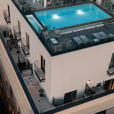 The Embassy Hotell