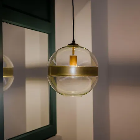 The Embassy Szálloda