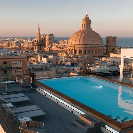 فندق The Embassy 4*