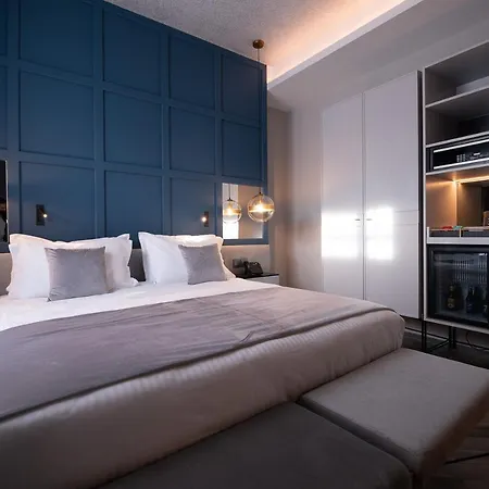 The Embassy Szálloda 4*