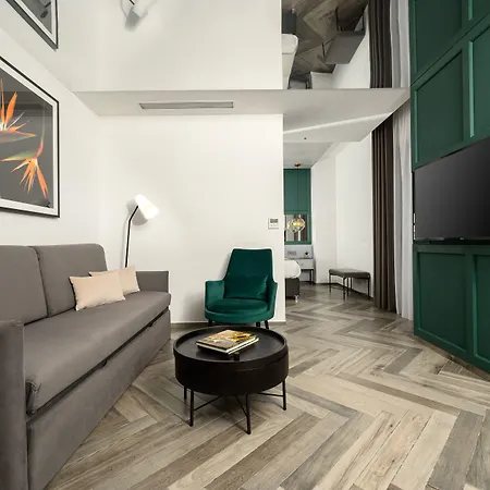 Szálloda The Embassy 4*