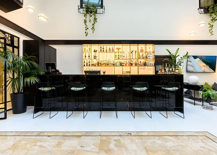 The Embassy Hotel 4*