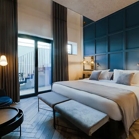 The Embassy Hotel