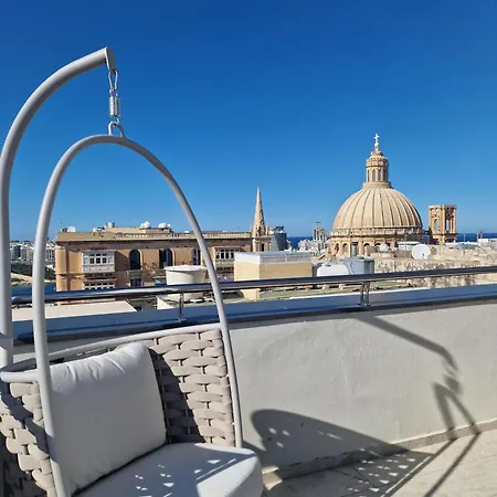 The Embassy Hotell 4*