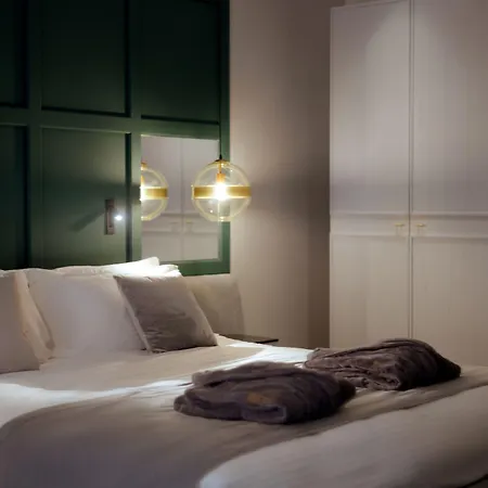 The Embassy 4*