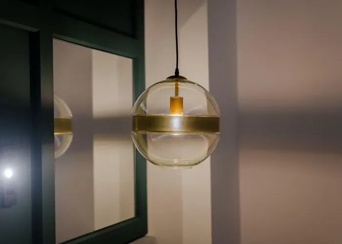 The Embassy Szálloda