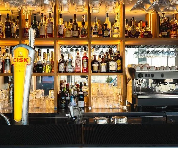 The Embassy Hotel 4*