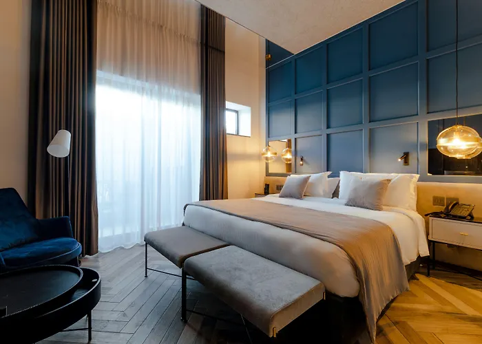 The Embassy Hotel Valletta